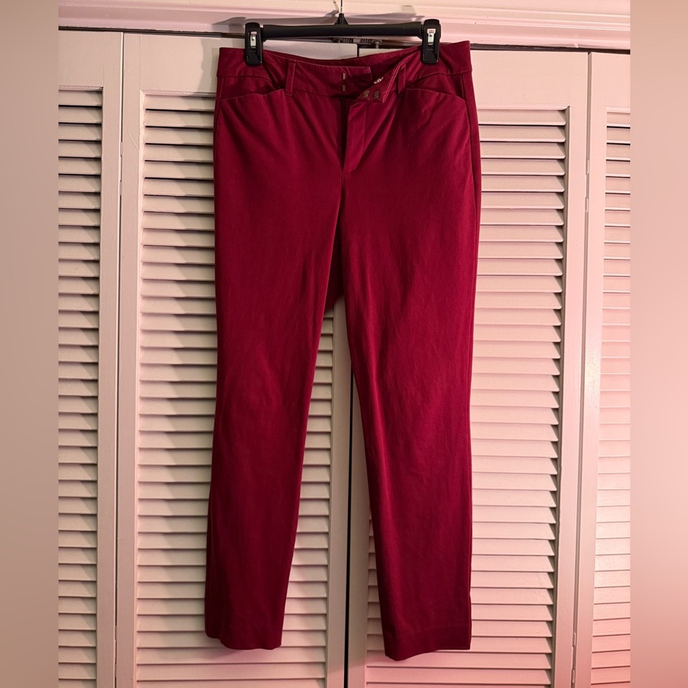 Old Navy Pixie Pant—Maroon
